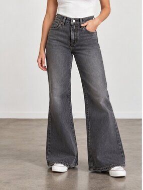 NWT Levi’s Ribcage Bell Super High Rise Jeans 32x32 Black Wide Flare